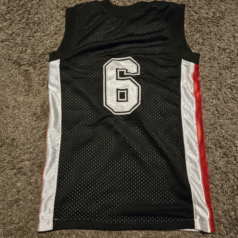YBA NV Action Gear Youth reversible basketball jersey black&white #6 szM - Picture 4 of 7